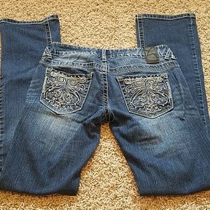 HOT 🔥 Amethyst Jeans